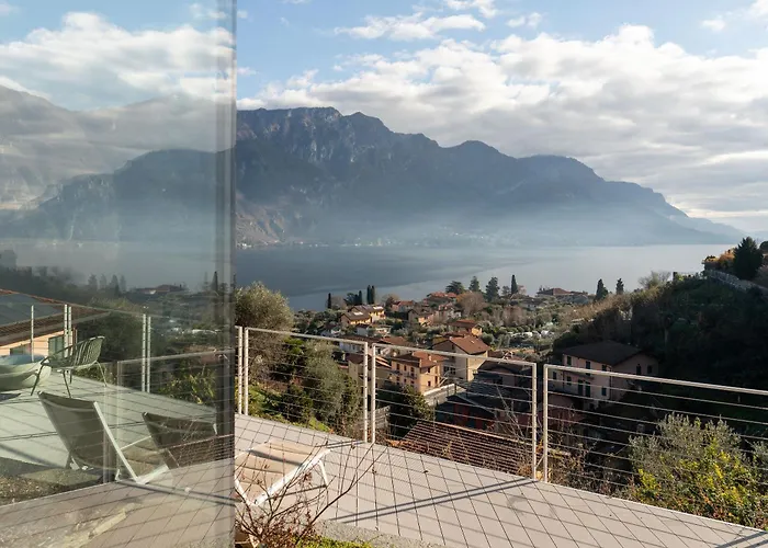 Zinnia Lakeview Apartment