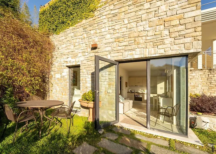 Zinnia Lakeview Apartment Bellagio