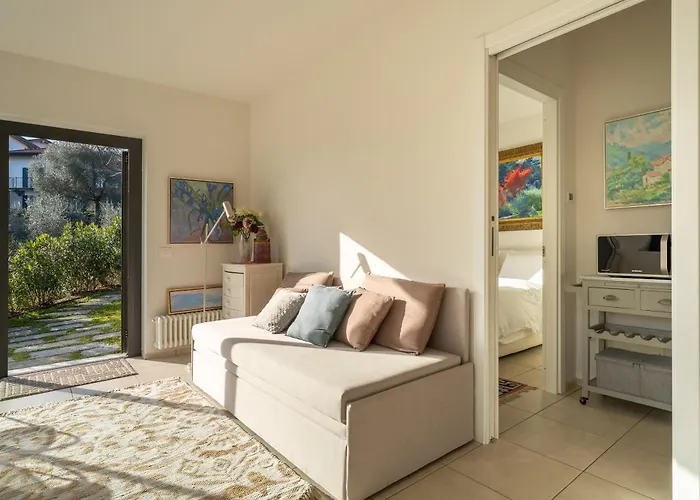 Zinnia Lakeview Apartment Bellagio