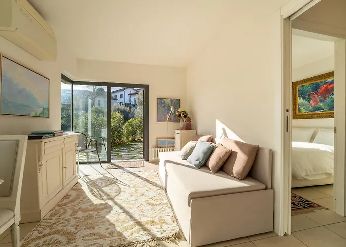 Zinnia Lakeview Apartment Bellagio