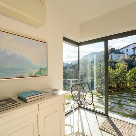 Zinnia Lakeview Апартаменты